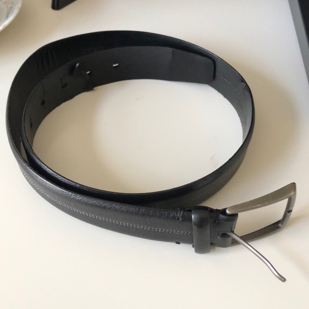 👖Two for $10👖 Izod leather belt